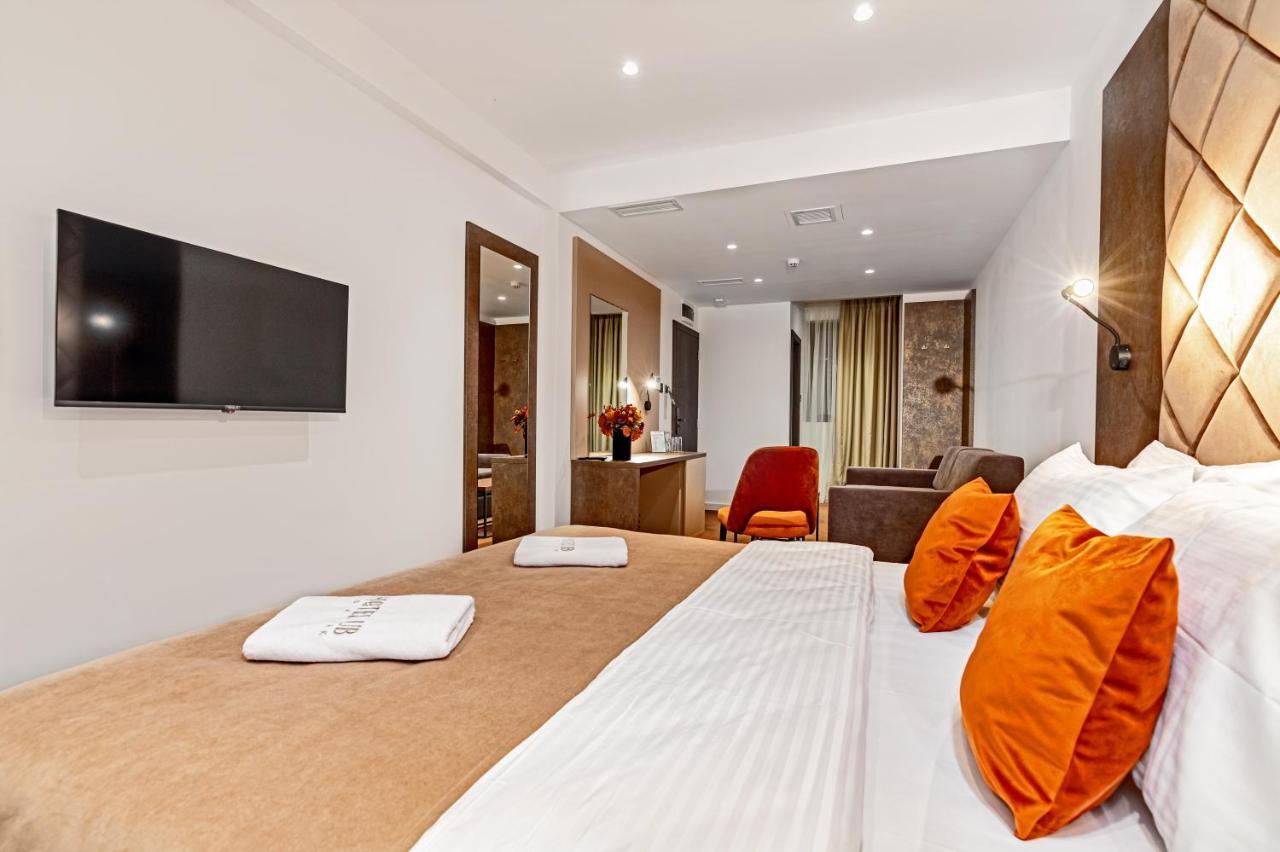 Hotel Ub Aqua Park Ub Екстер'єр фото