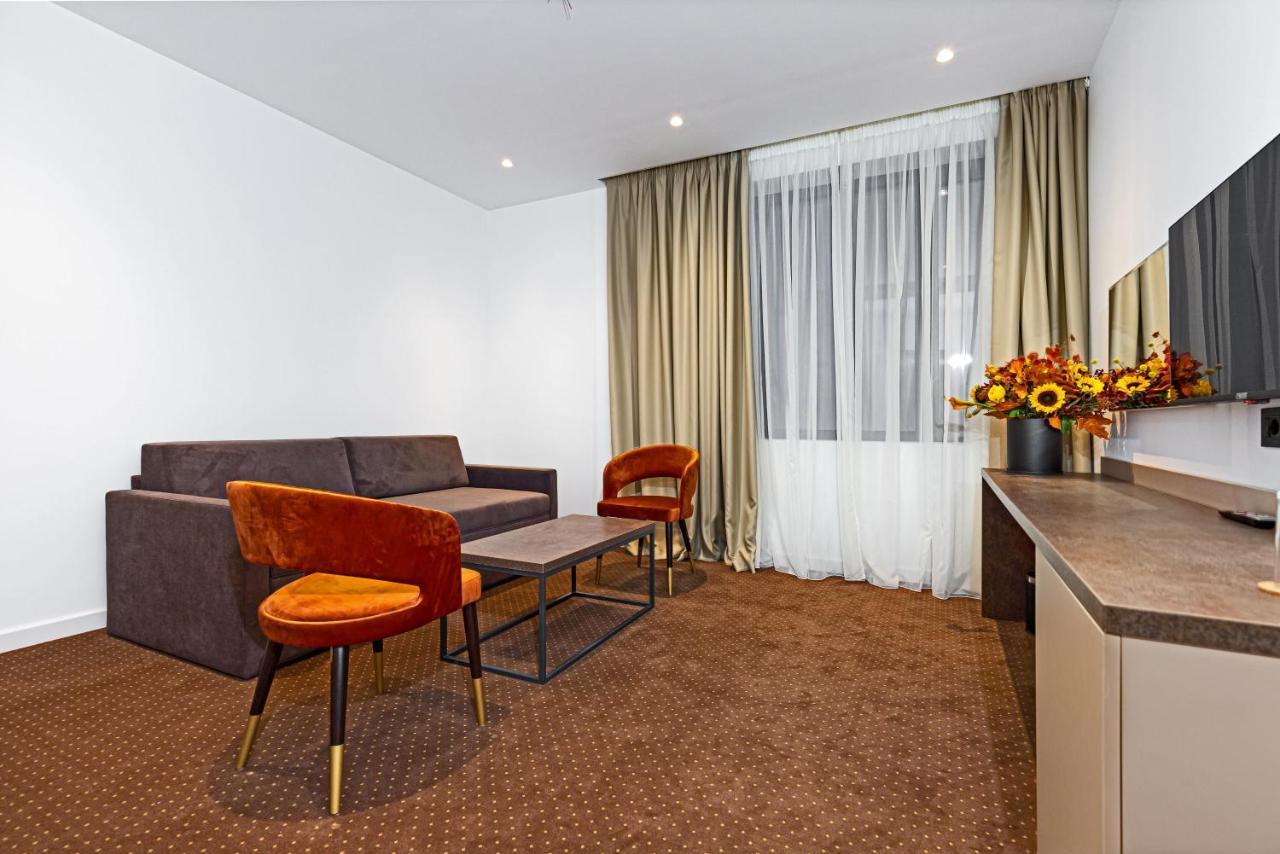 Hotel Ub Aqua Park Ub Екстер'єр фото