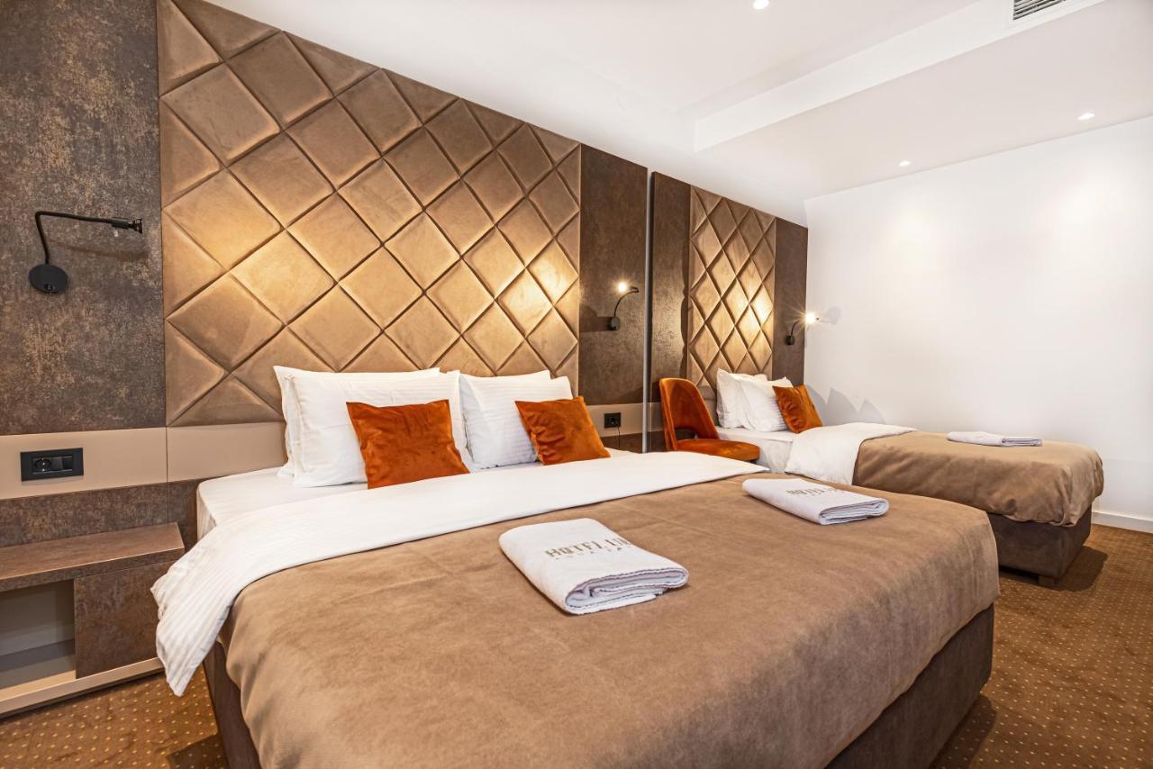 Hotel Ub Aqua Park Ub Екстер'єр фото