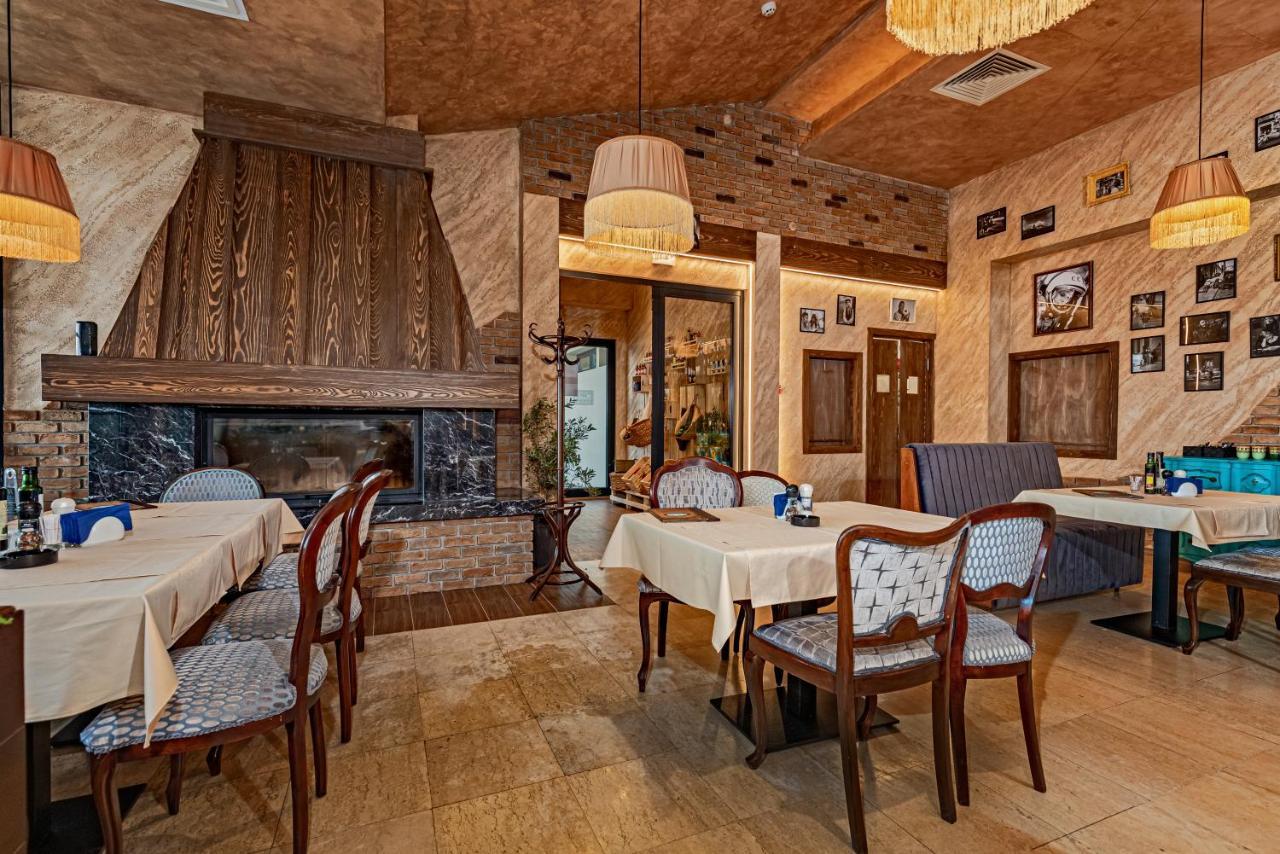 Hotel Ub Aqua Park Ub Екстер'єр фото