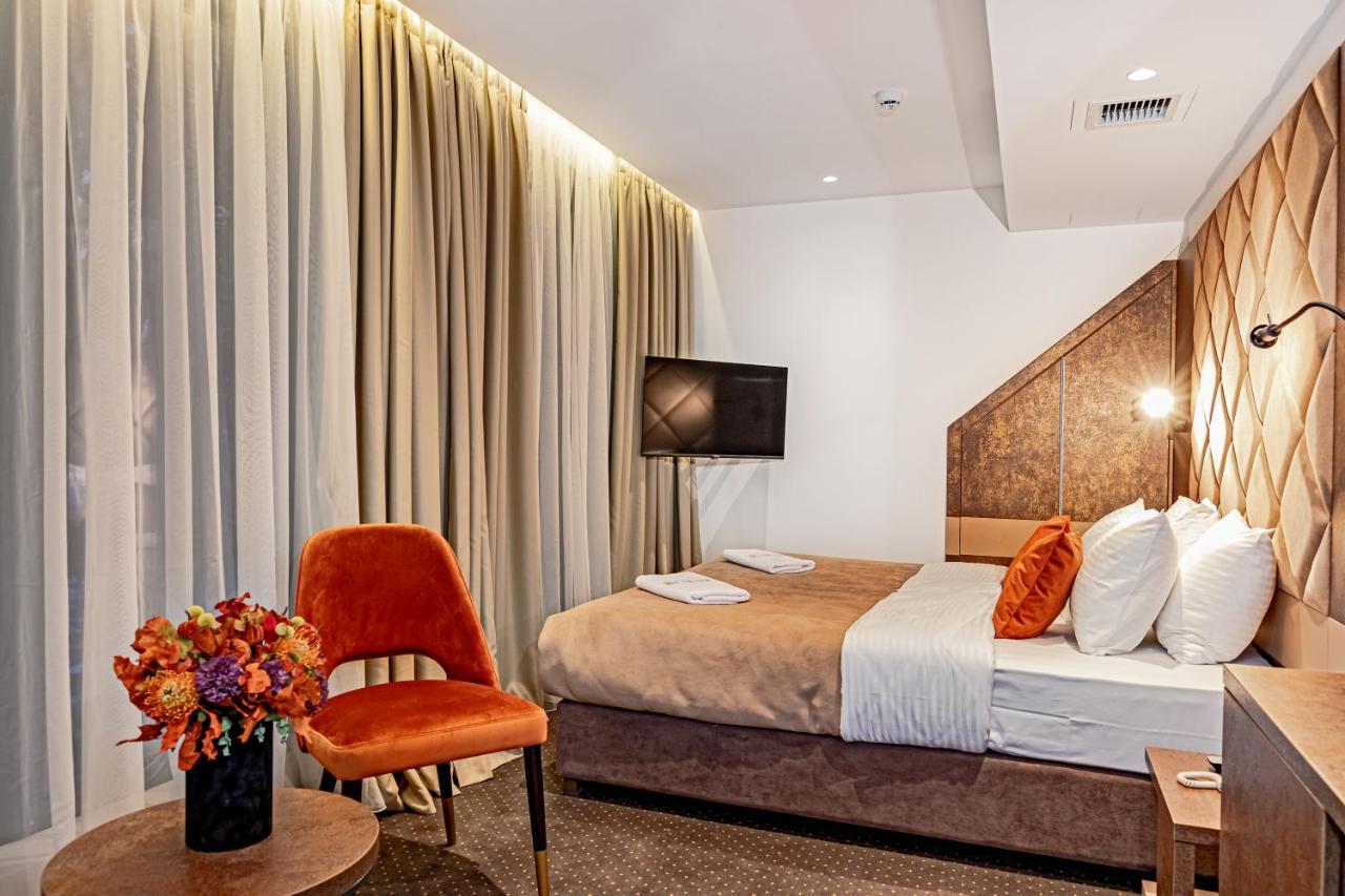 Hotel Ub Aqua Park Ub Екстер'єр фото