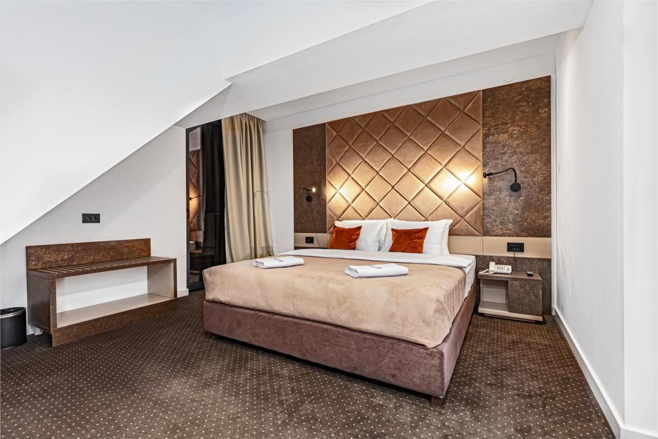 Hotel Ub Aqua Park Ub Екстер'єр фото